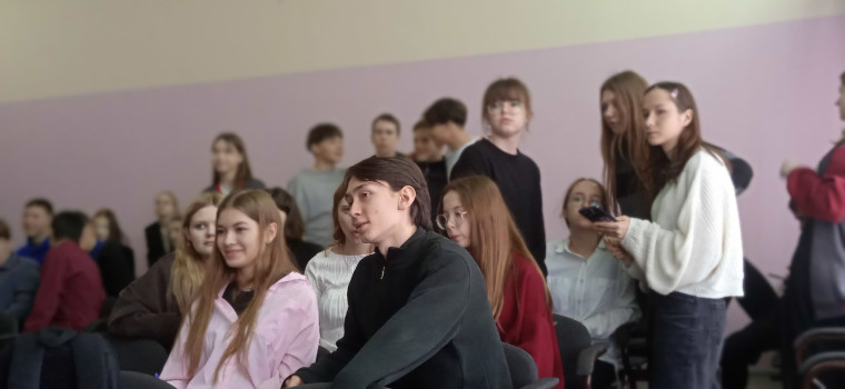 Команда КАПИТАНОВ ТГУ в нашей школе.